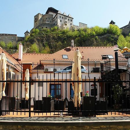 Hotel Pod Hradom Trenčín Exterior foto