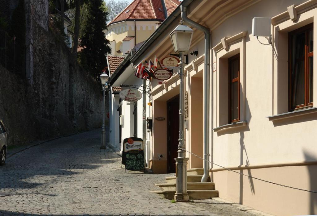 Hotel Pod Hradom Trenčín Exterior foto